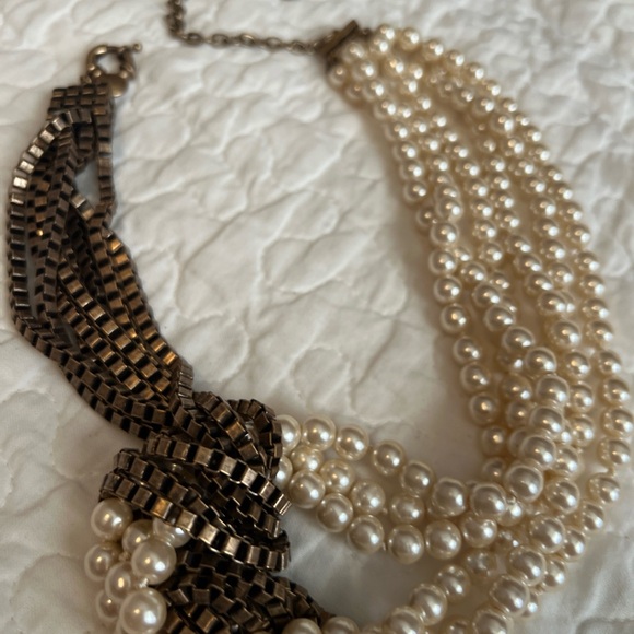 Elegant Pearl and Bronze Necklace - Picture 2 of 4